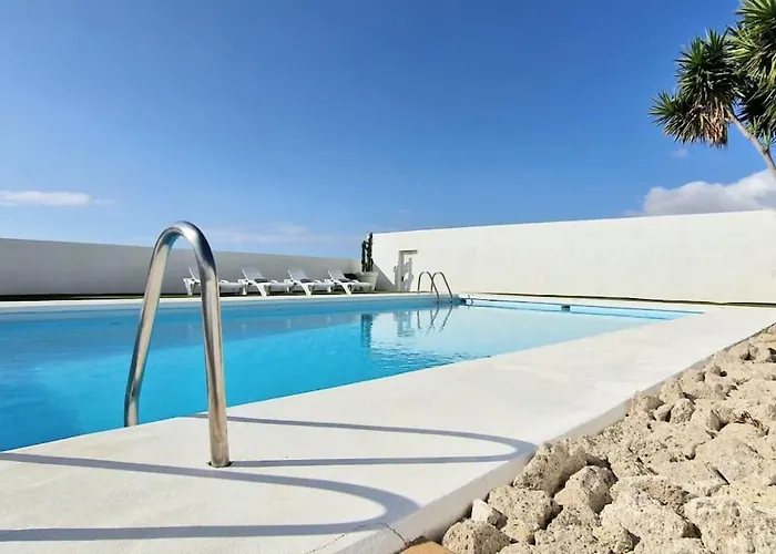 Nyaraló Private House With Pool & Garden *